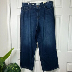Universal Thread Relaxed Wide Leg High-rise
Dark Wash Denim Jeans